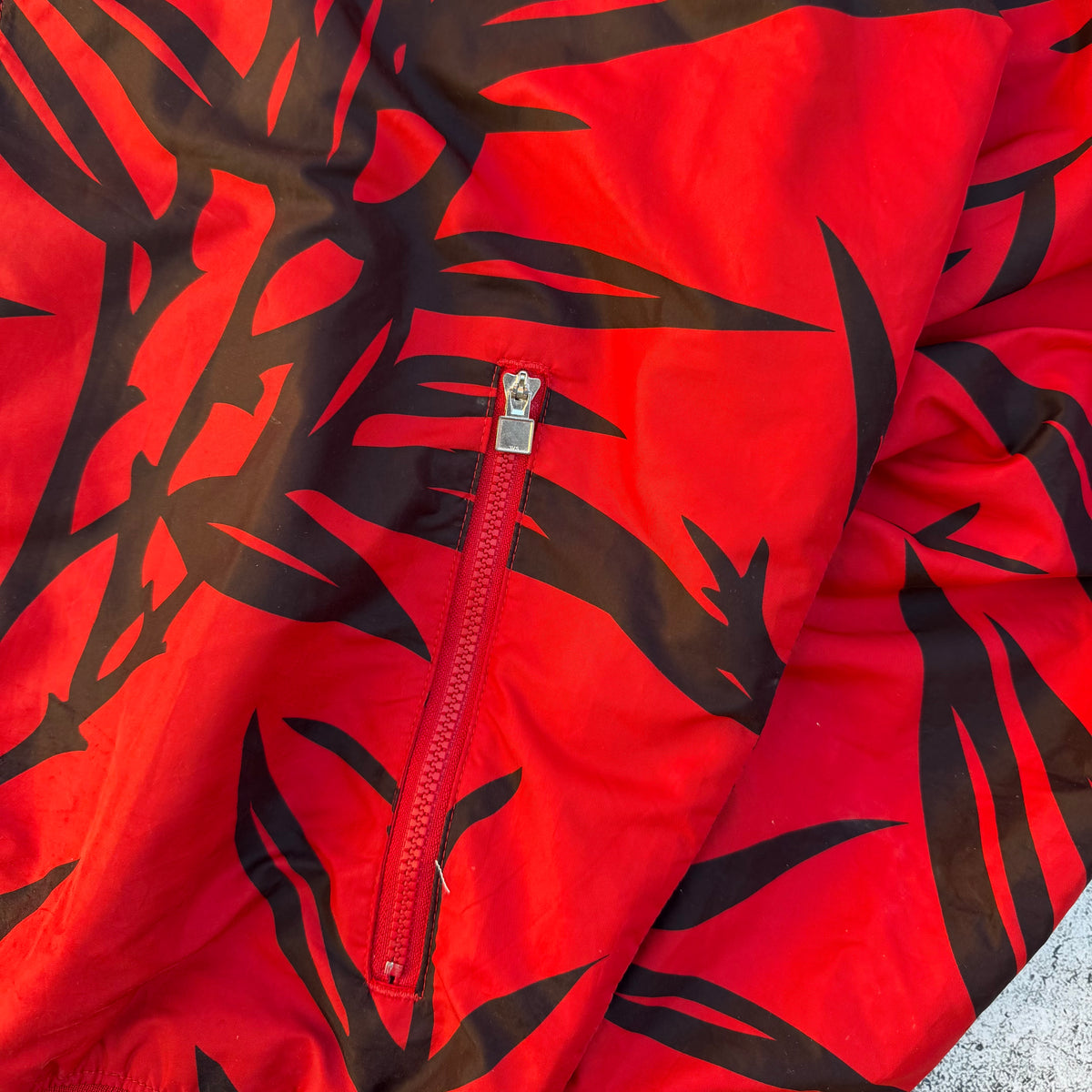 Nike Athletic Japanese Print Men’s Vintage Windbreaker Jacket [Small]