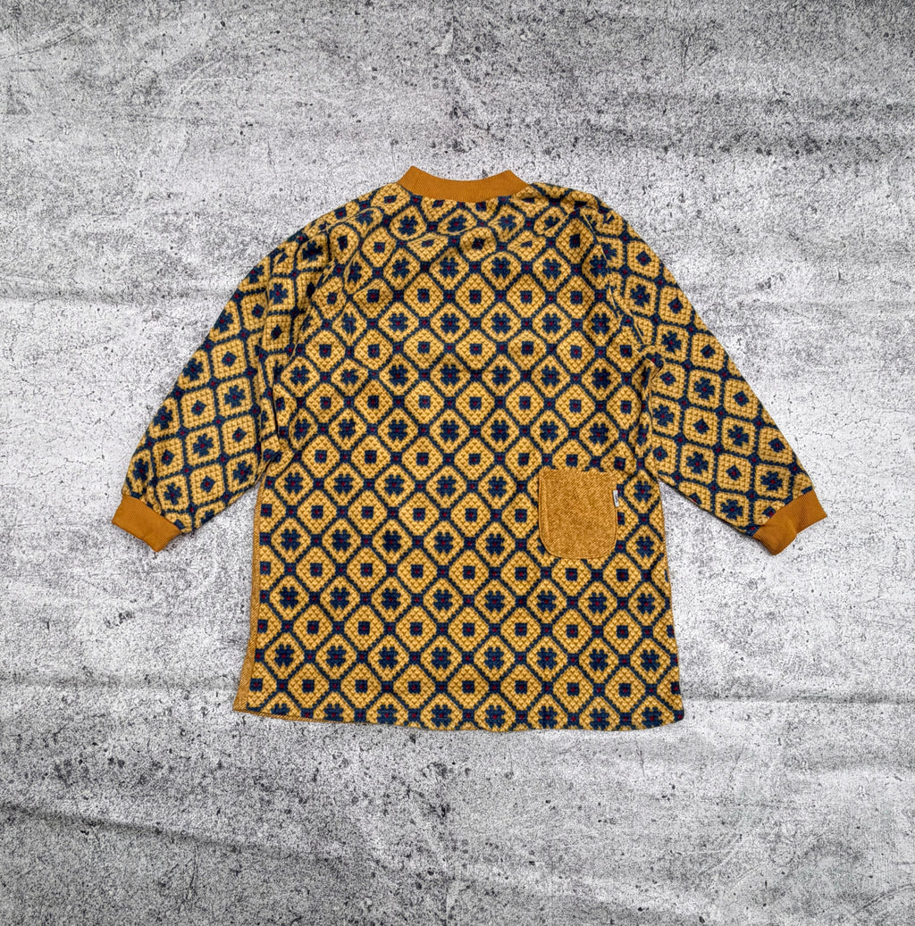 Kusuguru Japan “Nekomaruke” Women’s Long Fleece Sweater