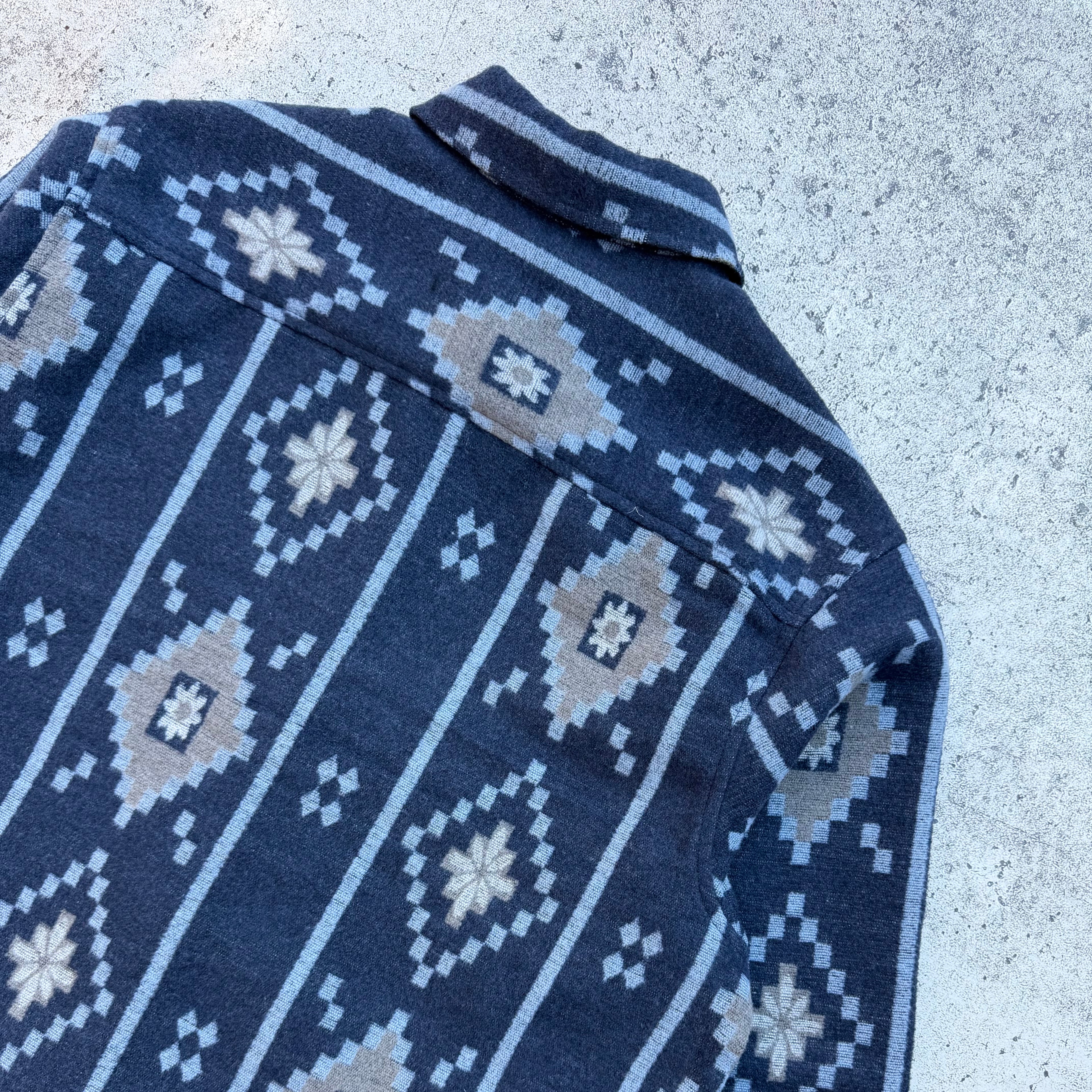 BDG Urban Outfitters Men’s Printed Knit Shirt [Medium]