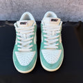 Kasina x Nike Dunk Low 'Road Sign' Sneakers [6UK]