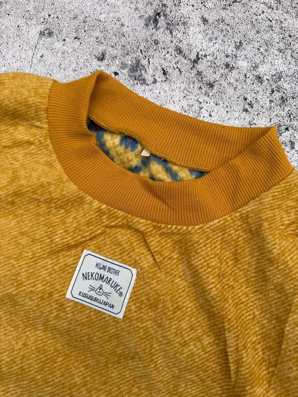 Kusuguru Japan “Nekomaruke” Women’s Long Fleece Sweater