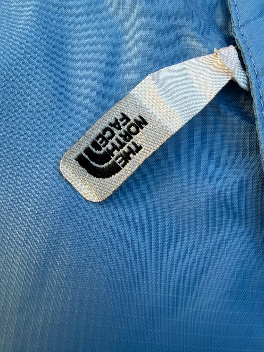The North Face Waterproof Women’s Windbreaker Jacket [Large]