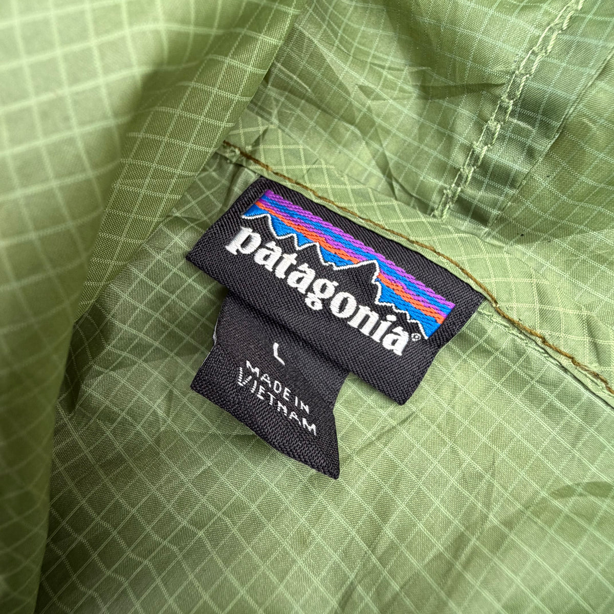 Patagonia Men's Houdini Featherweight Packable Windbreaker Jacket [Large]