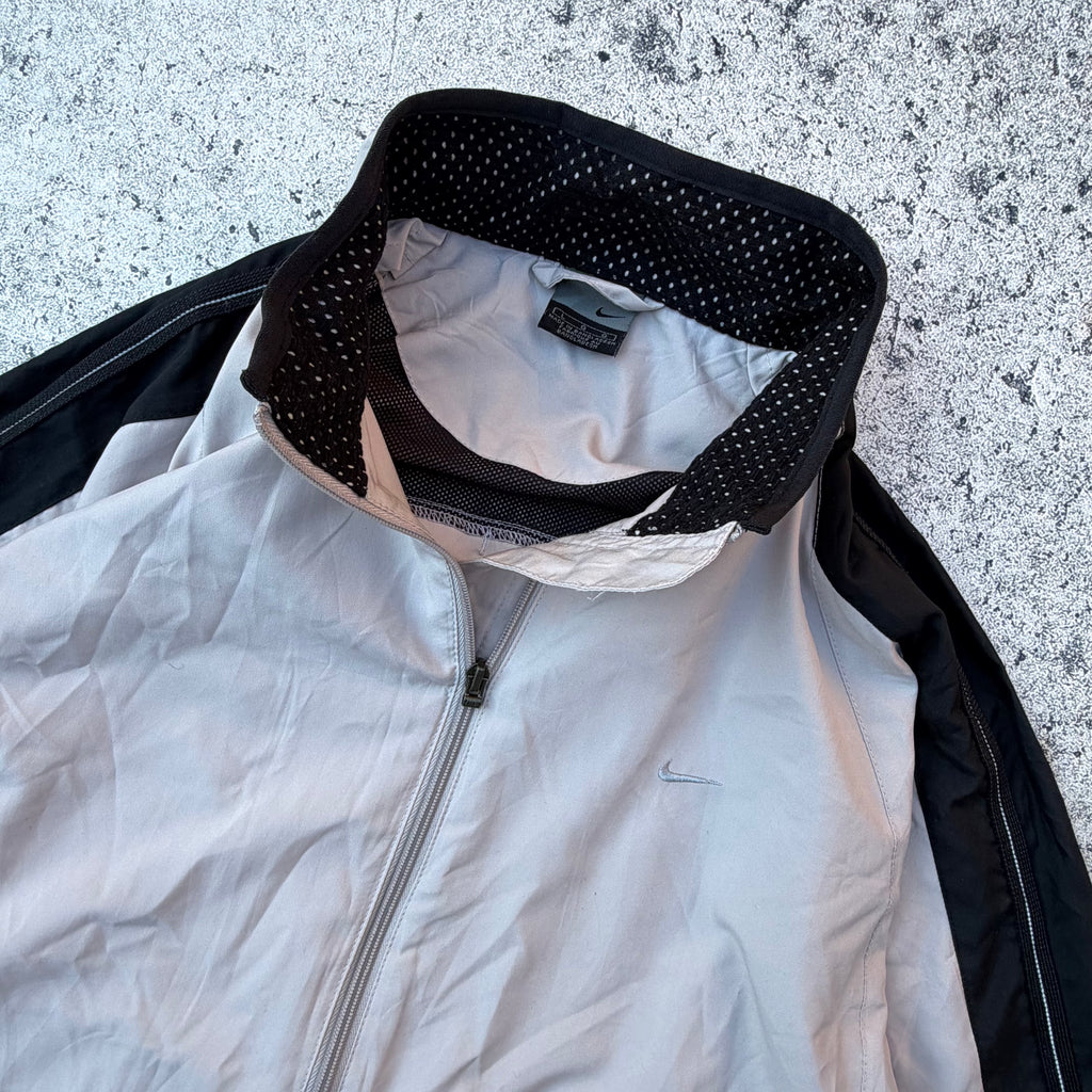 Nike Vintage Packable Women’s Windbreaker Jacket [Large]