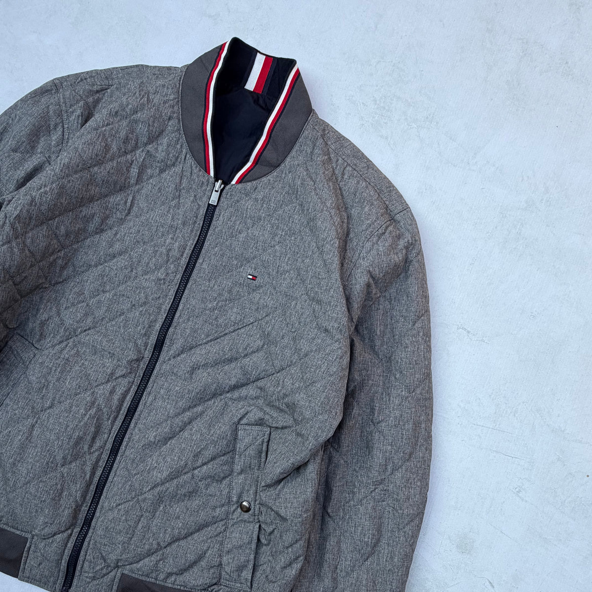 Tommy Hilfiger Men’s Reversible Quilted Bomber Jacket [XXL]