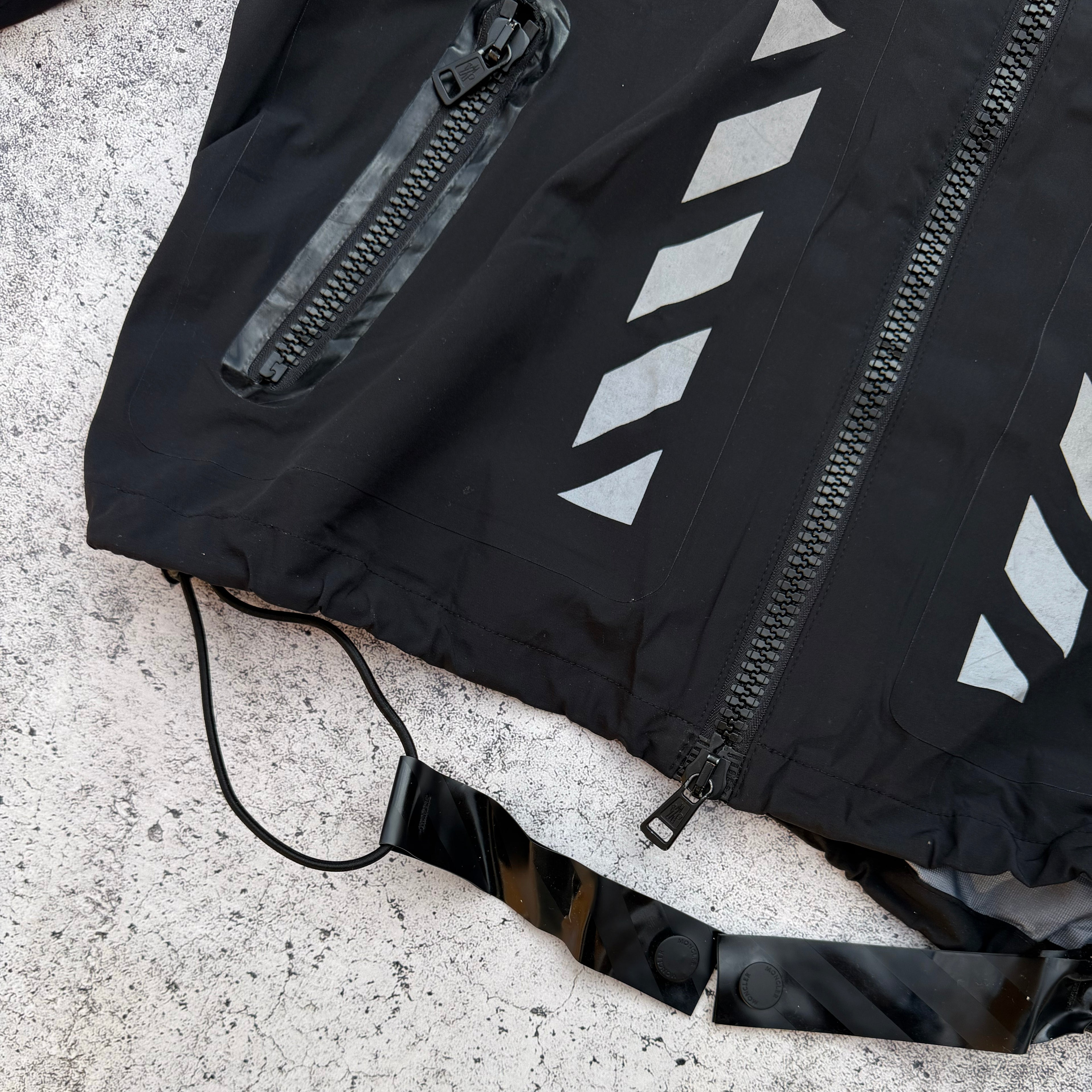 Moncler x Off-White Men’s Reflective Windbreaker Jacket [Medium]