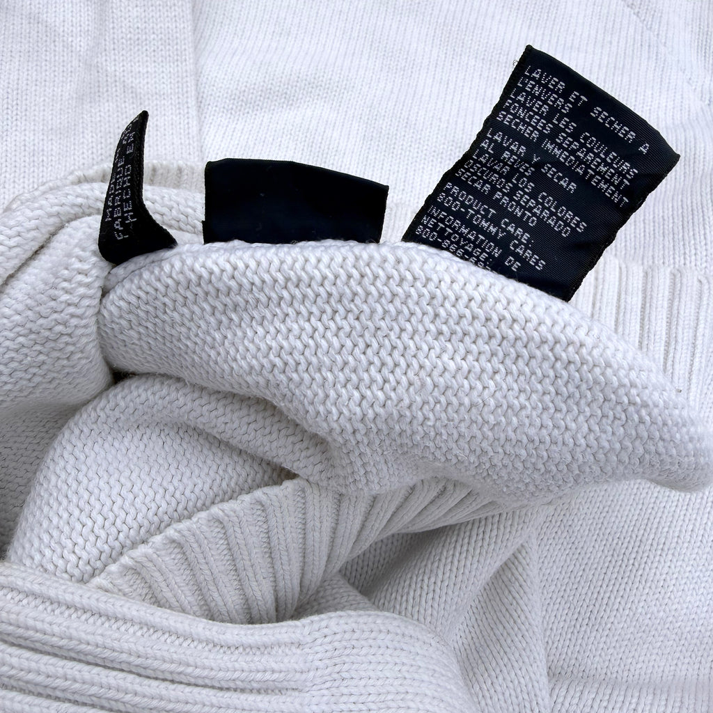Tommy Hilfiger Men's V-neck Knit Sweater [Large]
