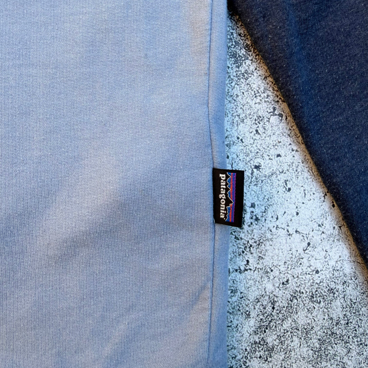 Patagonia Men's P-6 Logo Lightweight Crew Sweatshirt [Medium]