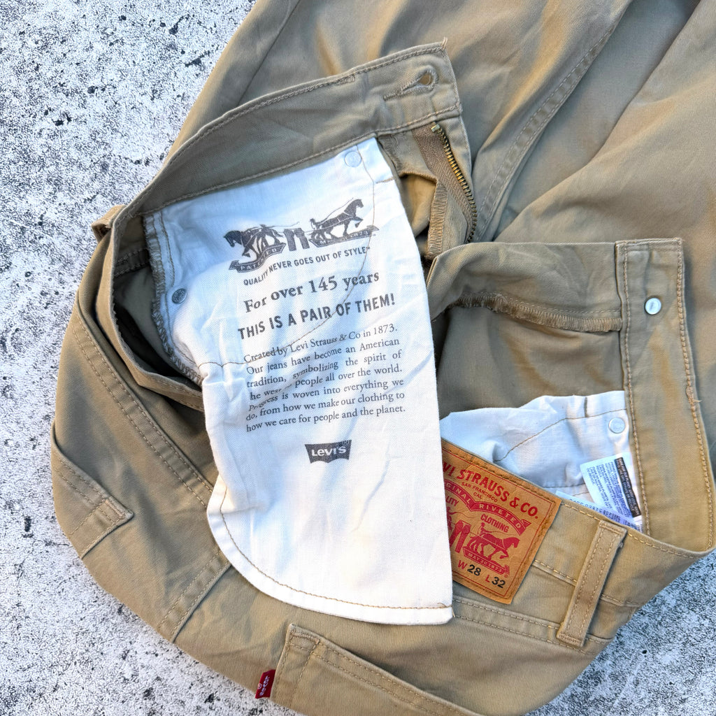 Levi's Mens 502 Regular Taper Fit Pants [W28, L32]