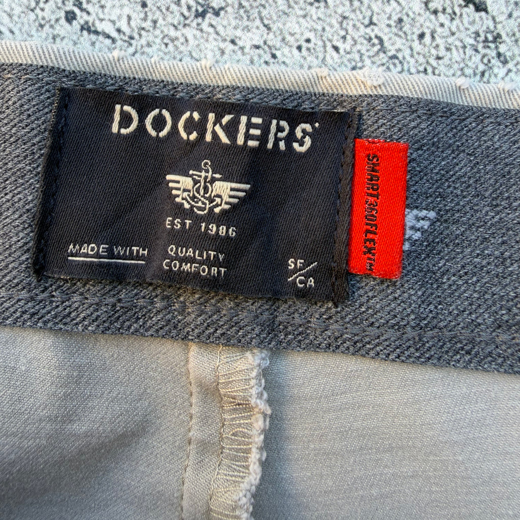 Dockers Slim-Fit Chinos [Waist 34]