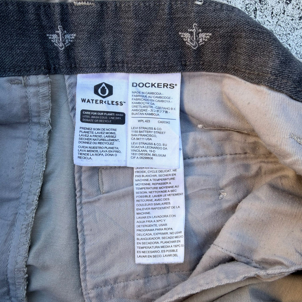 Dockers Slim-Fit Chinos [Waist 34]