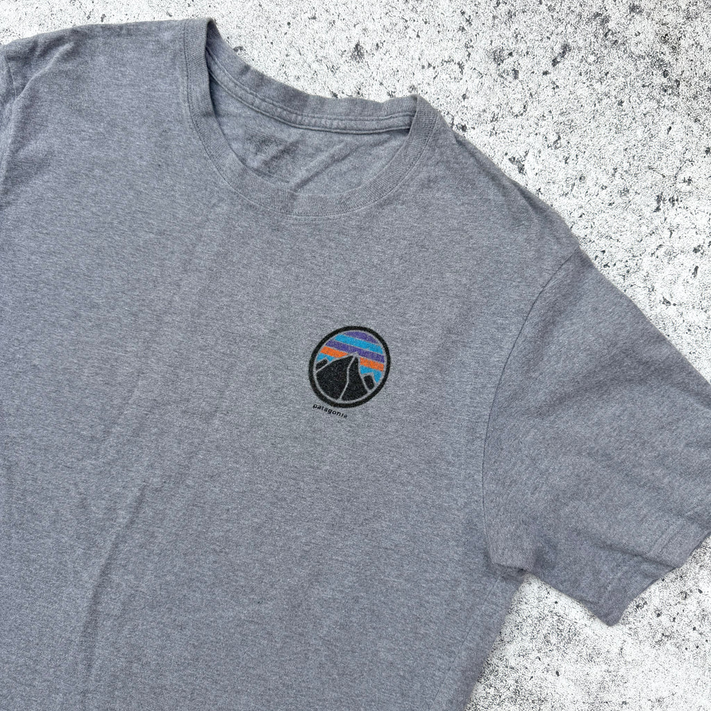 Patagonia Rivet Men’s Logo Organic Cotton T-Shirt [Medium]