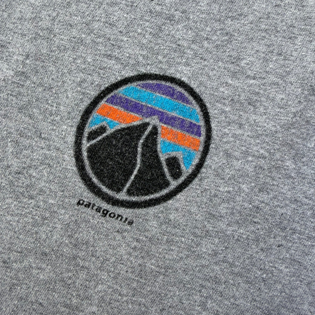 Patagonia Rivet Men’s Logo Organic Cotton T-Shirt [Medium]