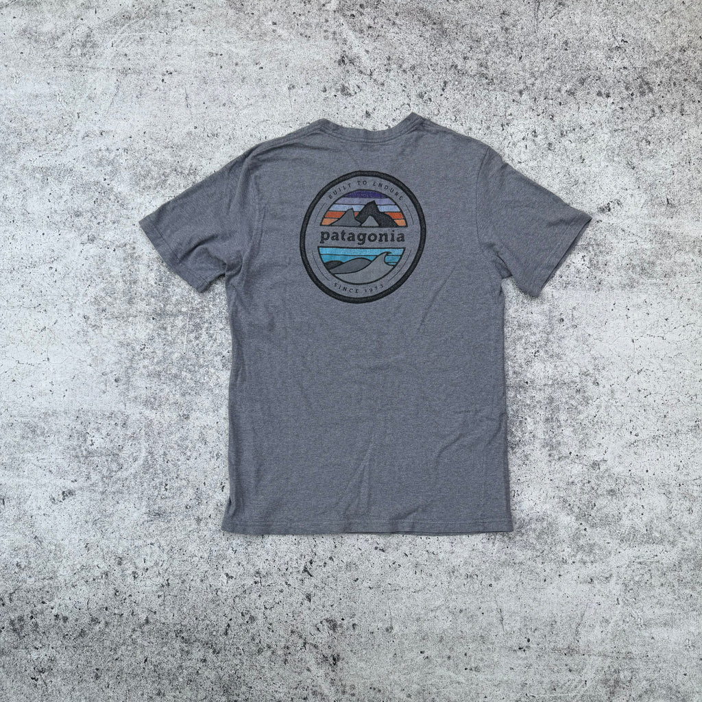 Patagonia Rivet Men’s Logo Organic Cotton T-Shirt [Medium]