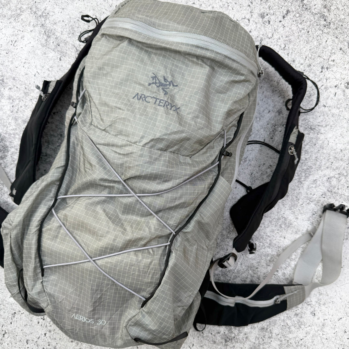 Arc'teryx Aerios 30 Men's Backpack - Hiking Trail Running [30L]