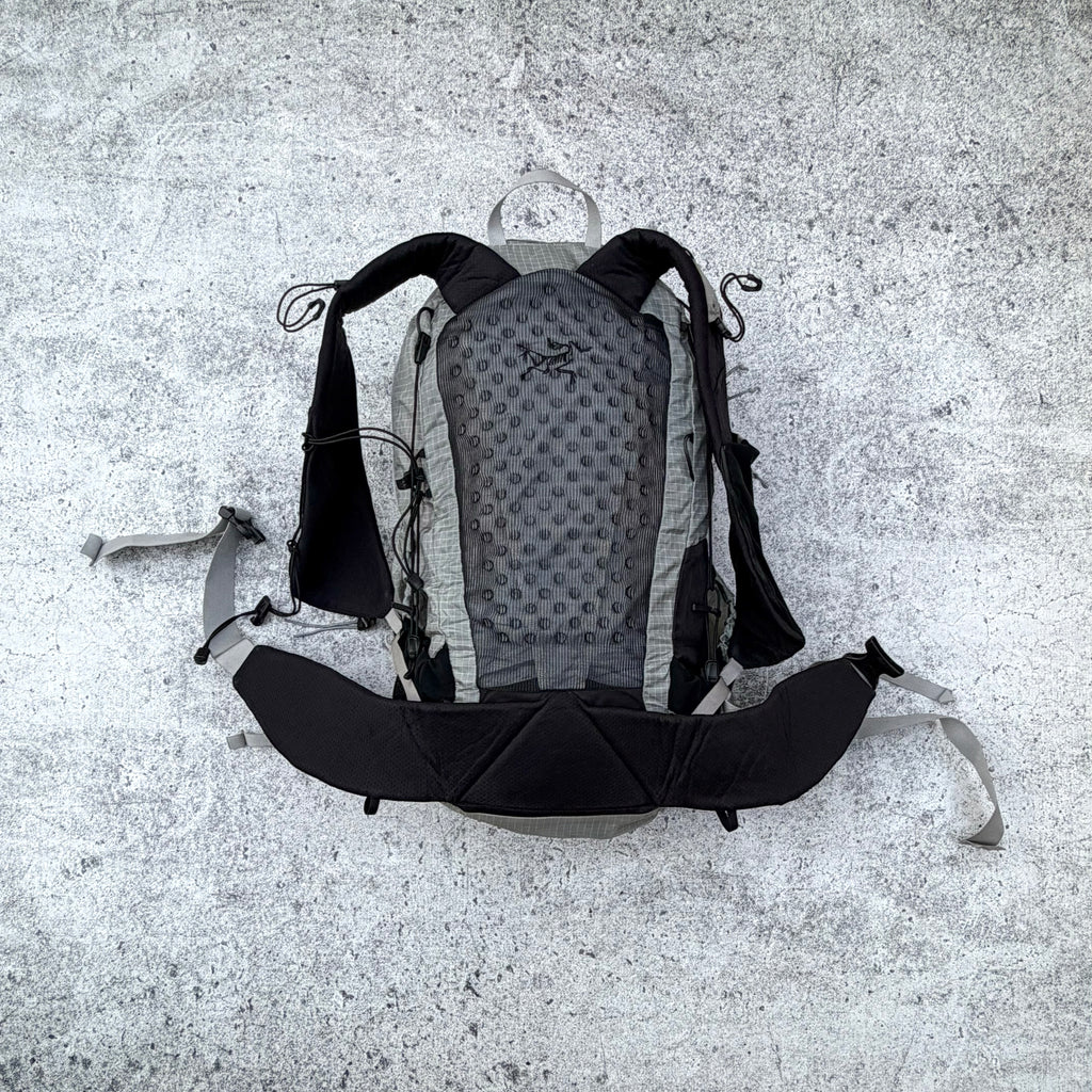 Arc'teryx Aerios 30 Men's Backpack - Hiking Trail Running [30L]