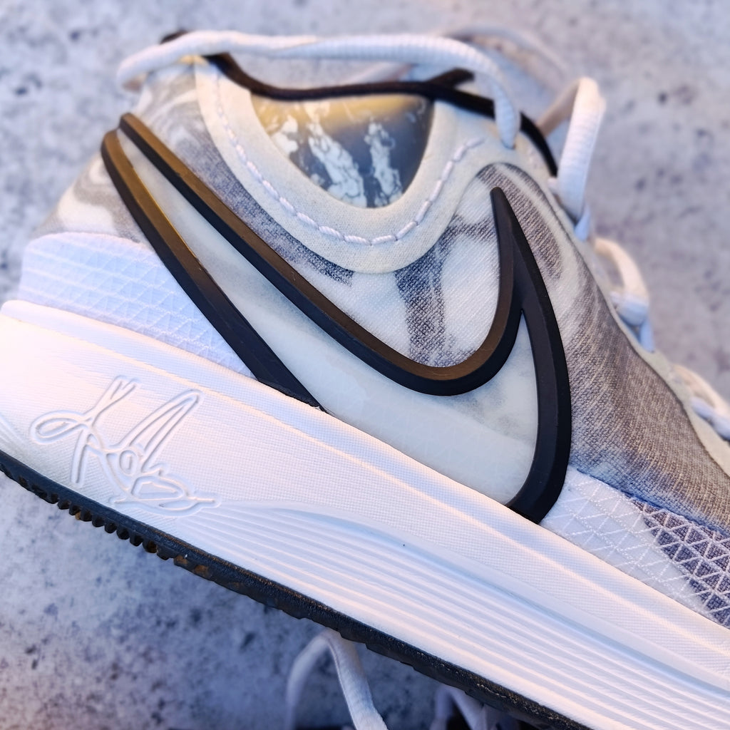 Nike Kyrie 8 Basketball Sneakers