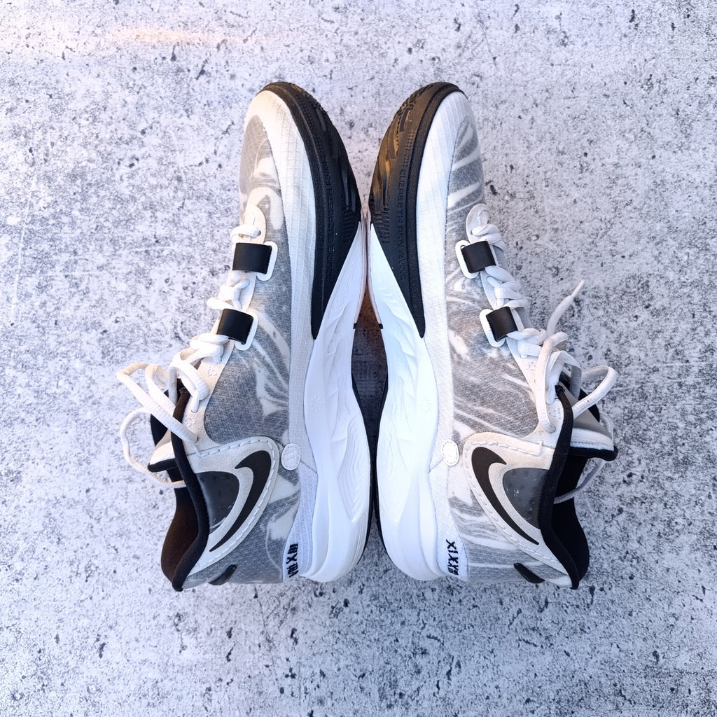 Nike Kyrie 8 Basketball Sneakers