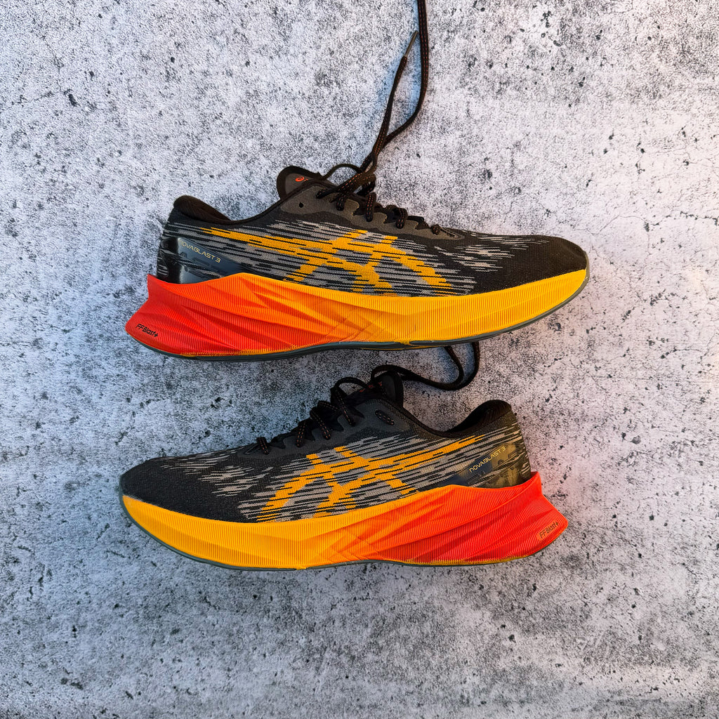 ASICS Novablast 3 Running Sneakers