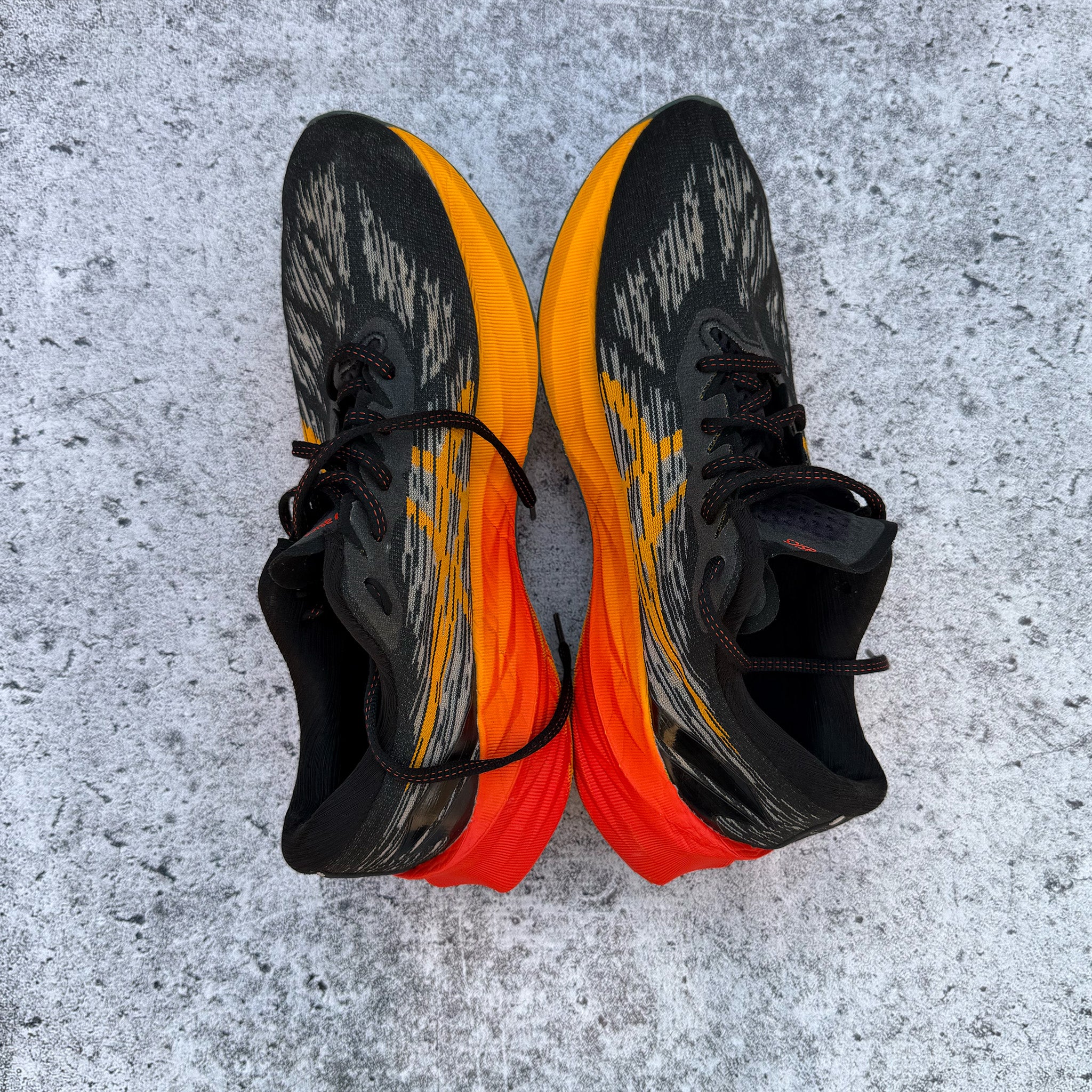 ASICS Novablast 3 Running Sneakers