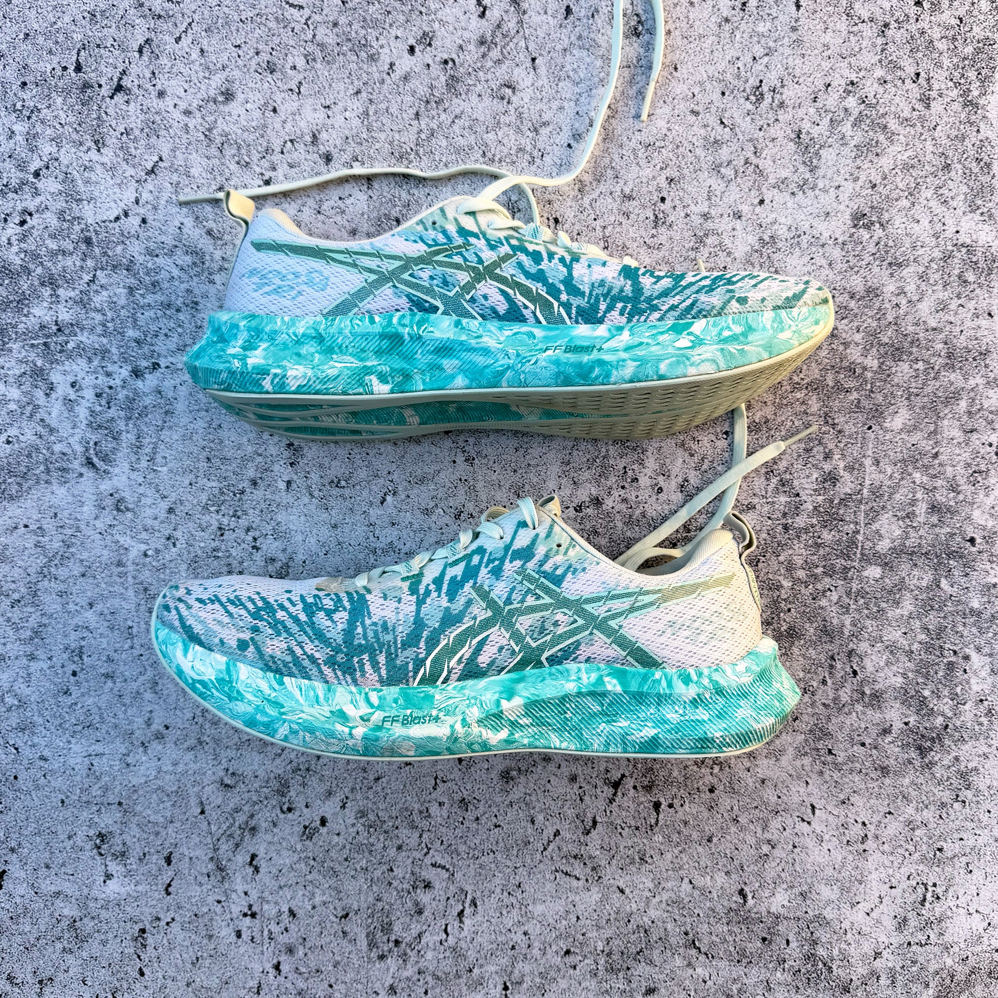 ASICS Noosa Tri 16 Running Sneakers