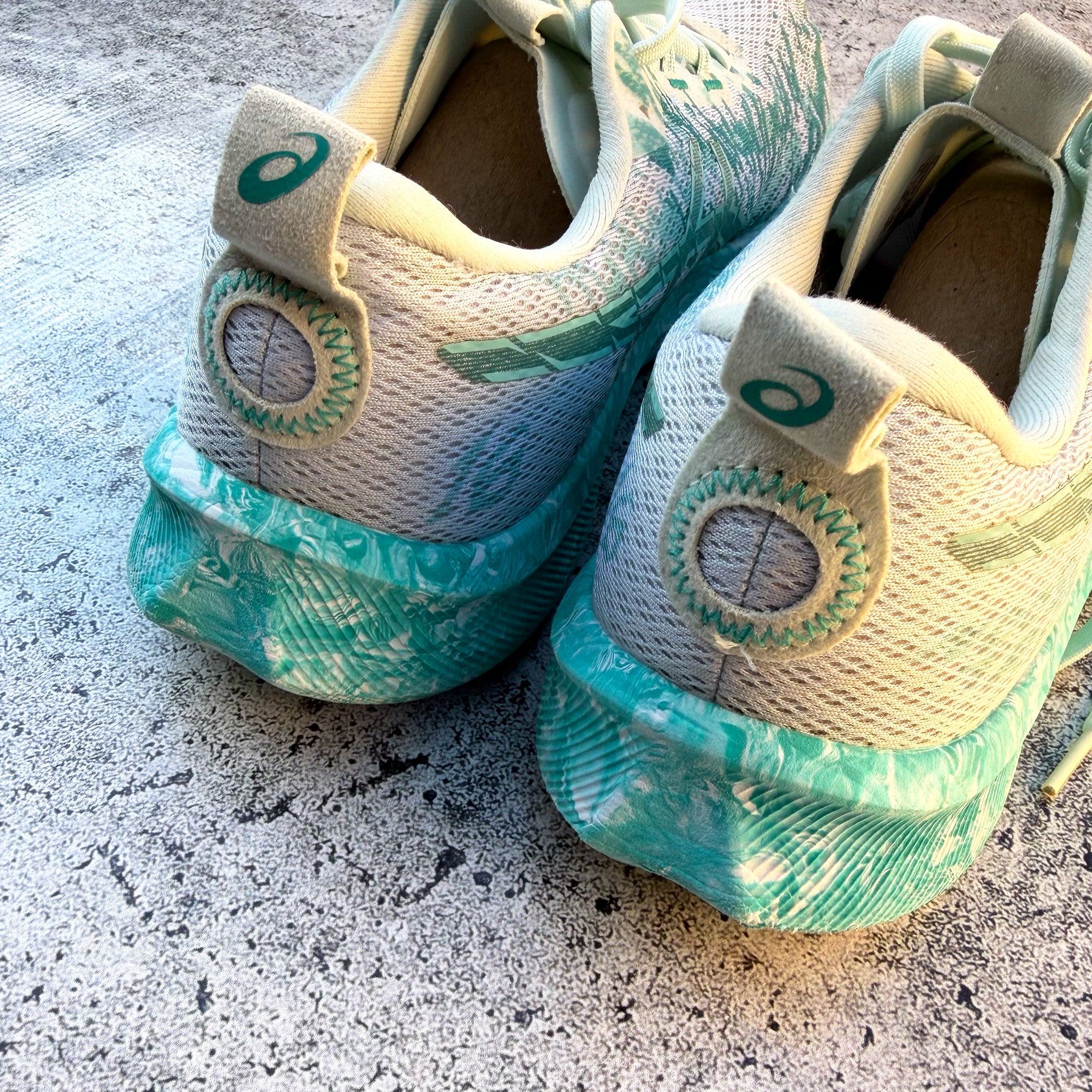 ASICS Noosa Tri 16 Running Sneakers