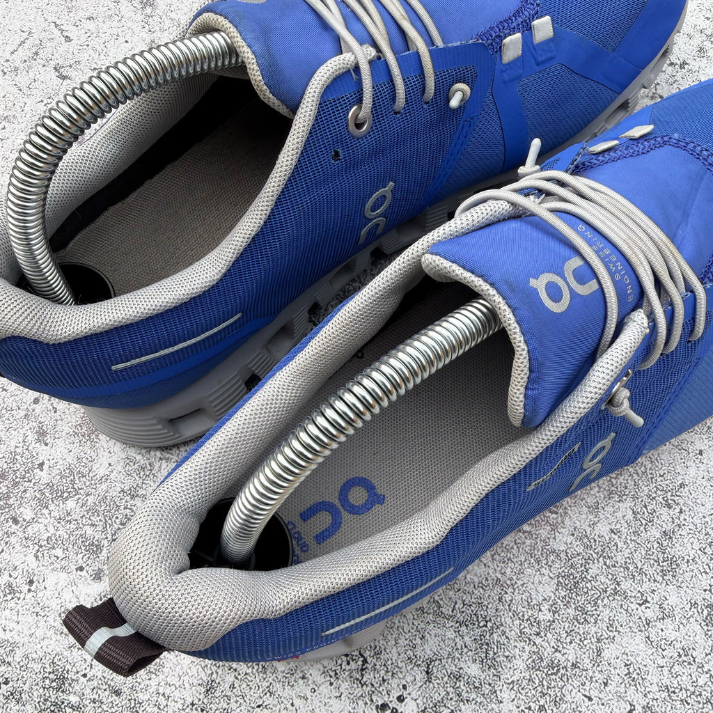 On Cloud 5 Waterproof Sneakers