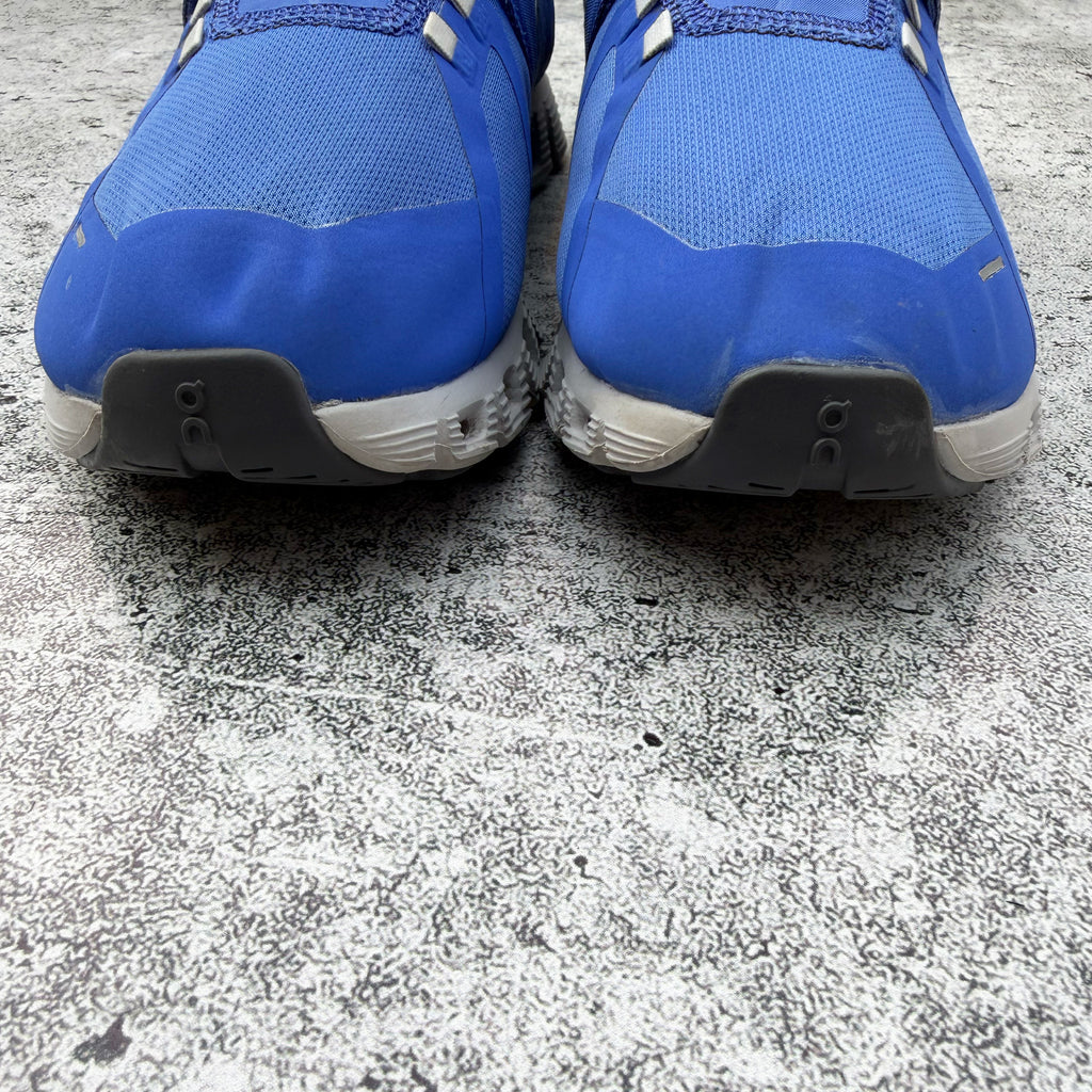 On Cloud 5 Waterproof Sneakers
