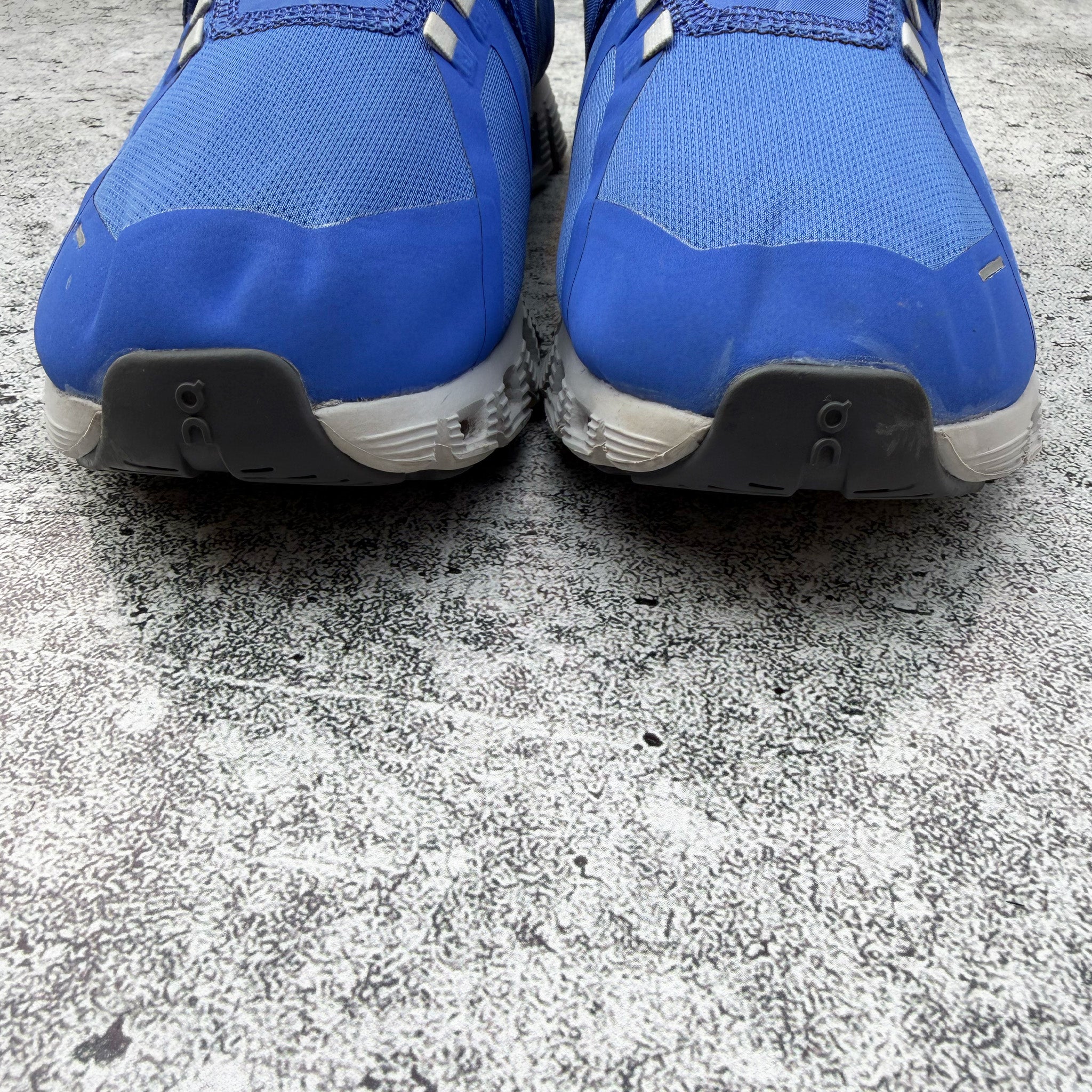 On Cloud 5 Waterproof Sneakers